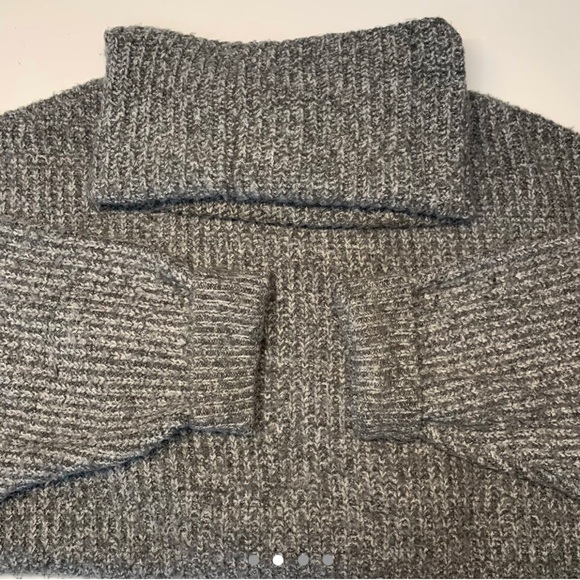 Zara Sweaters - ‼️SOLD‼️ Zara Chunky Knit Sweater | Size S